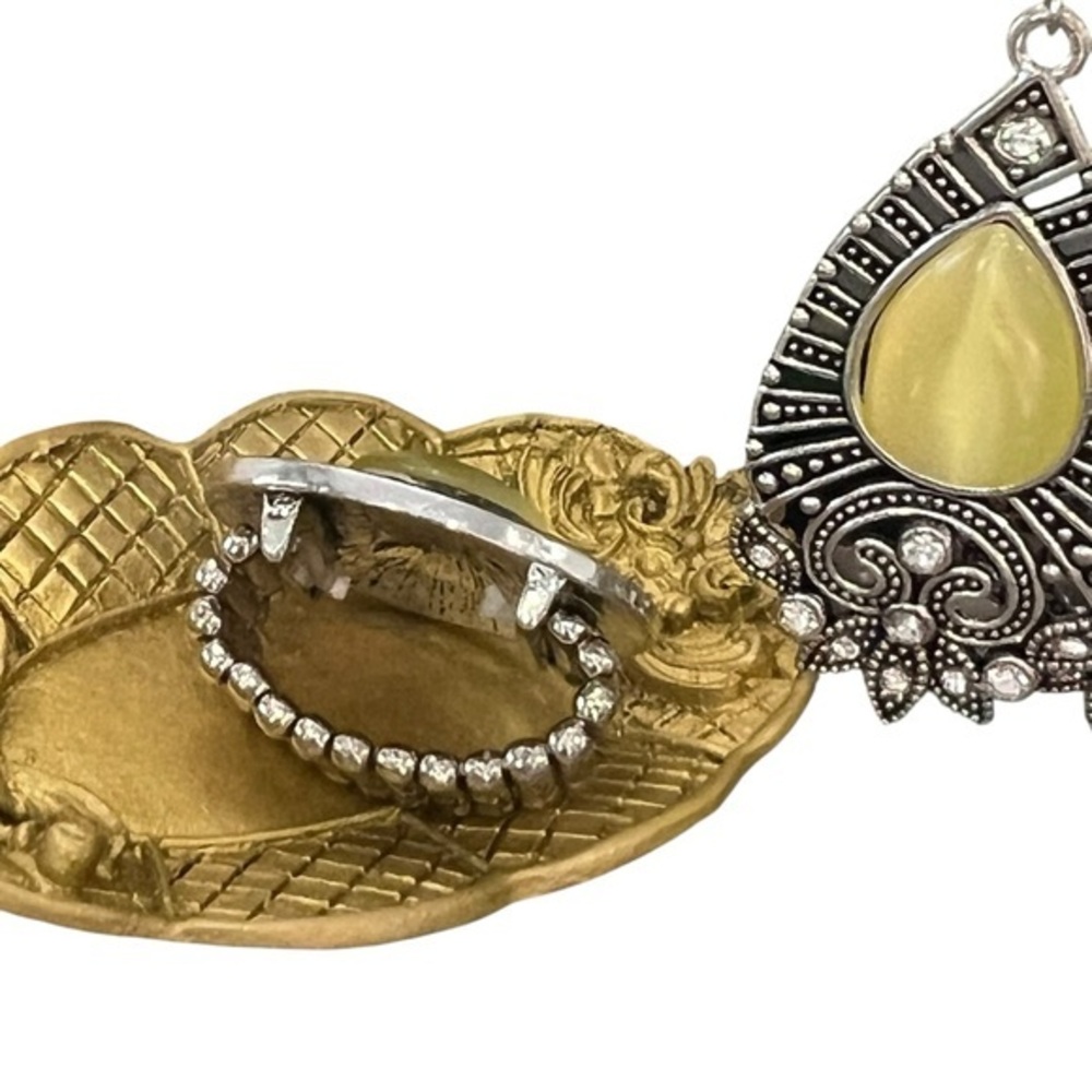 SALE!! 2‎ for $15 Majestically Malibu Yellow Earrings Garden Garland Yellow Ring - Picture 7 of 12